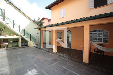 Casa à venda com 360m², 4 quartos e 4 vagasArea de Serviço