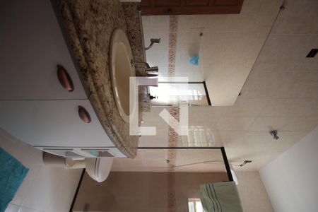 Casa à venda com 360m², 4 quartos e 4 vagasBanheiro Social 1