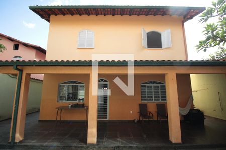 Casa à venda com 360m², 4 quartos e 4 vagasArea de Serviço