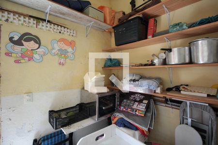 Casa à venda com 360m², 4 quartos e 4 vagasQuarto de Serviço