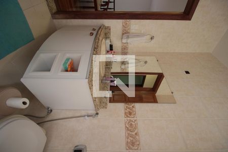 Casa à venda com 360m², 4 quartos e 4 vagasBanheiro Social 1