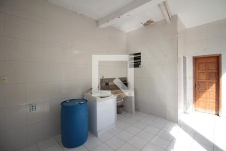 Casa à venda com 360m², 4 quartos e 4 vagasArea de Serviço