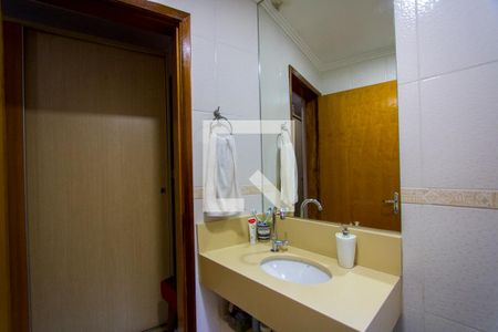 Apartamento para alugar com 66m², 2 quartos e 2 vagasBanheiro do quarto 1