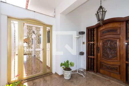 Casa à venda com 390m², 3 quartos e 4 vagasEntrada