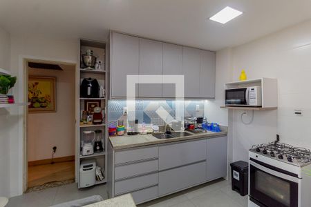 Apartamento à venda com 121m², 3 quartos e sem vagaCozinha