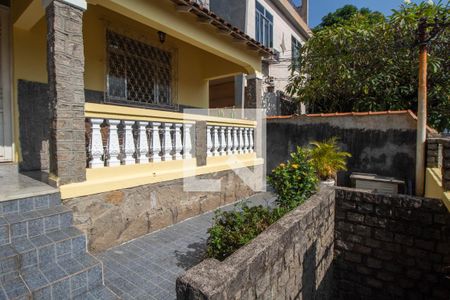 Casa para alugar com 299m², 2 quartos e sem vagaQuintal