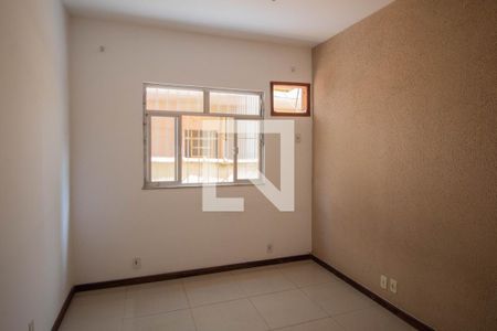 Quarto 1 de casa para alugar com 2 quartos, 299m² em Penha Circular, Rio de Janeiro