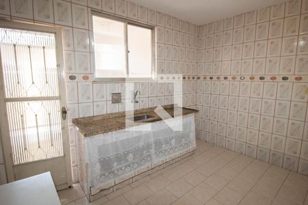 Casa para alugar com 299m², 2 quartos e sem vagaCozinha