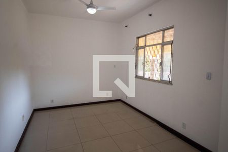 Sala de casa para alugar com 2 quartos, 299m² em Penha Circular, Rio de Janeiro