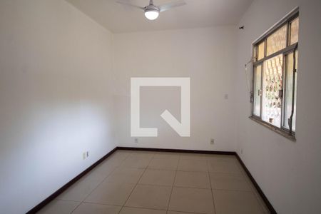 Sala de casa para alugar com 2 quartos, 299m² em Penha Circular, Rio de Janeiro