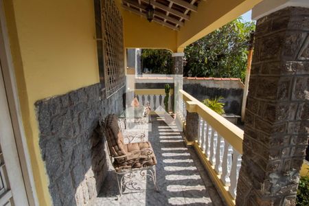 Casa para alugar com 299m², 2 quartos e sem vagaVaranda