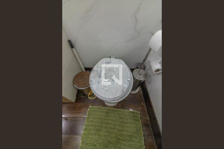 Casa de condomínio à venda com 811m², 5 quartos e 6 vagasLavabo