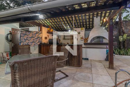 Casa de condomínio à venda com 811m², 5 quartos e 6 vagasÁrea externa - Área Gourmet