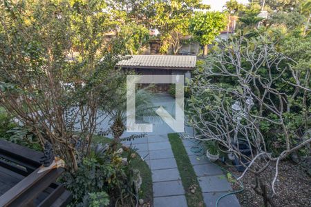 Casa de condomínio à venda com 811m², 5 quartos e 6 vagasSuíte 1 - Varanda