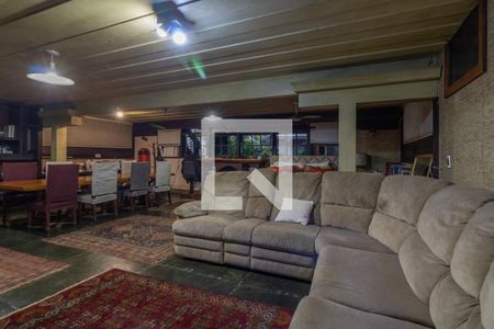 Casa de condomínio à venda com 811m², 5 quartos e 6 vagasLoft