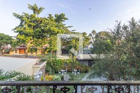 Casa de condomínio à venda com 811m², 5 quartos e 6 vagasSuíte 3 - Varanda