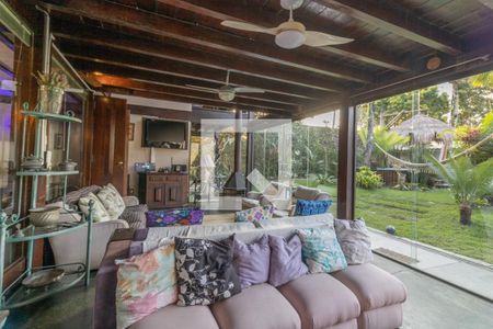 Casa de condomínio à venda com 811m², 5 quartos e 6 vagasVaranda 