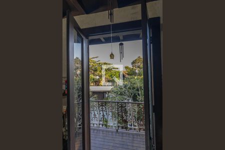 Casa de condomínio à venda com 811m², 5 quartos e 6 vagasSuíte 1 - Varanda