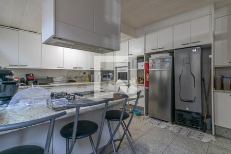 Casa de condomínio à venda com 811m², 5 quartos e 6 vagasCozinha