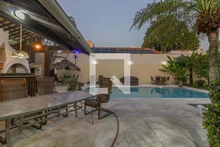 Casa de condomínio à venda com 811m², 5 quartos e 6 vagasÁrea externa - Área Gourmet