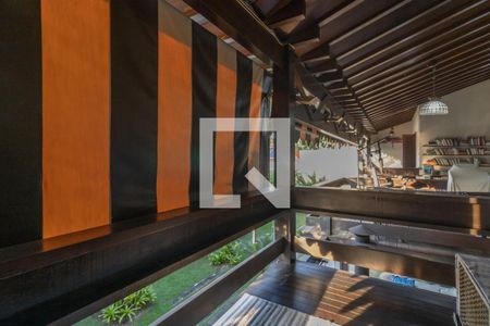 Casa de condomínio à venda com 811m², 5 quartos e 6 vagasSuíte 2  - Varanda