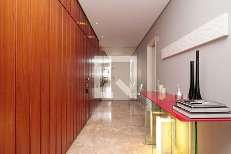 Apartamento para alugar com 210m², 3 quartos e 3 vagasHall de entrada