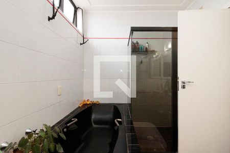 Apartamento para alugar com 210m², 3 quartos e 3 vagasBanheiro da Suíte