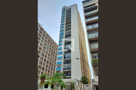 Apartamento para alugar com 210m², 3 quartos e 3 vagas Apartamento para alugar com 210m², 3 quartos e 3 vagasFachada