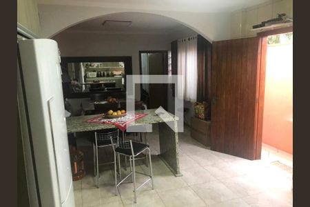 Casa à venda com 5 quartos, 300m² em Chácara Belenzinho, São Paulo