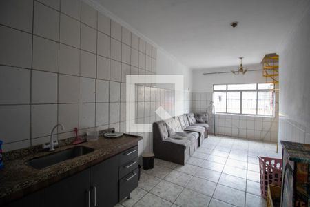 Sala/Cozinha de casa para alugar com 2 quartos, 88m² em Conjunto Residencial José Bonifácio, São Paulo