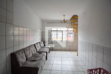 Sala/Cozinha de casa para alugar com 2 quartos, 88m² em Conjunto Residencial José Bonifácio, São Paulo