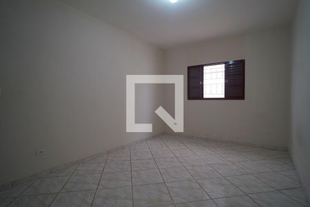 Casa para alugar com 92m², 2 quartos e 2 vagasQuarto 2