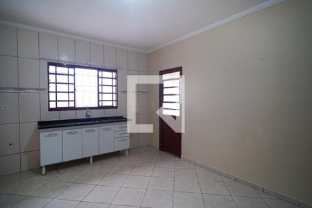 Casa para alugar com 92m², 2 quartos e 2 vagasCozinha
