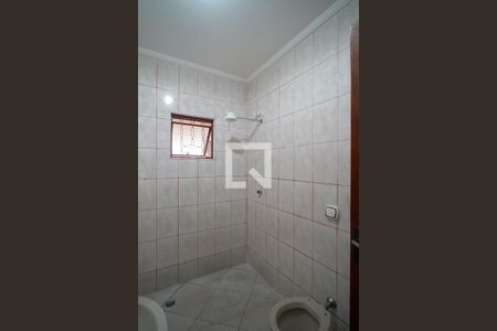 Casa para alugar com 92m², 2 quartos e 2 vagasBanheiro