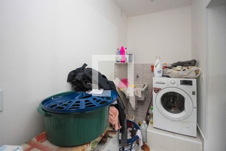 Casa à venda com 130m², 4 quartos e 2 vagas Casa à venda com 130m², 4 quartos e 2 vagasÁrea de Serviço