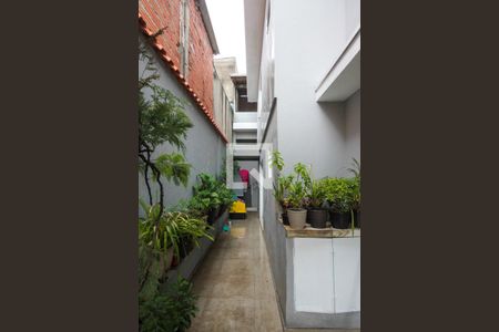 Casa à venda com 130m², 4 quartos e 2 vagas Casa à venda com 130m², 4 quartos e 2 vagascorredor lateral