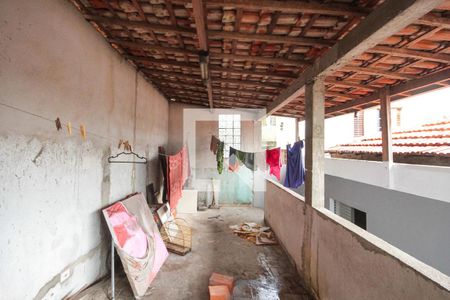 Casa à venda com 130m², 4 quartos e 2 vagas Casa à venda com 130m², 4 quartos e 2 vagasTerraço