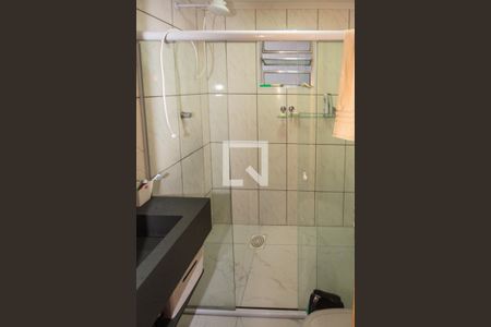 Casa à venda com 130m², 4 quartos e 2 vagas Casa à venda com 130m², 4 quartos e 2 vagasBanheiro 02