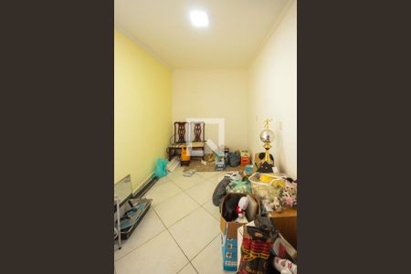 Casa à venda com 130m², 4 quartos e 2 vagas Casa à venda com 130m², 4 quartos e 2 vagasQuarto de Serviço