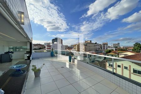 Apartamento à venda com 402m², 4 quartos e 6 vagasVaranda