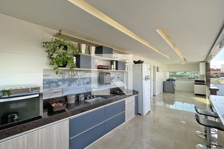 Apartamento à venda com 402m², 4 quartos e 6 vagasCozinha