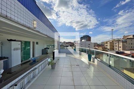 Apartamento à venda com 402m², 4 quartos e 6 vagasVaranda