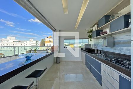 Apartamento à venda com 402m², 4 quartos e 6 vagasCozinha
