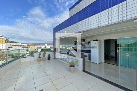 Apartamento à venda com 402m², 4 quartos e 6 vagasVaranda