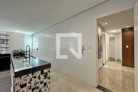 Apartamento à venda com 402m², 4 quartos e 6 vagasCozinha 2