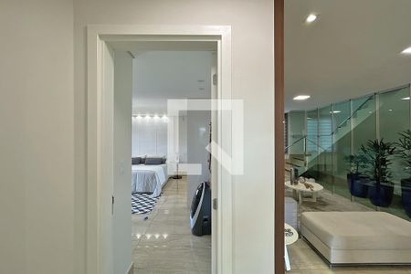 Apartamento à venda com 402m², 4 quartos e 6 vagasQuarto 2