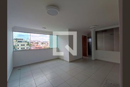 Sala de apartamento para alugar com 3 quartos, 72m² em Ipiranga, Belo Horizonte