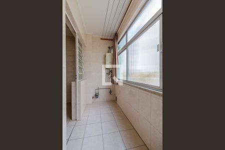 Apartamento para alugar com 81m², 2 quartos e 1 vaga Apartamento para alugar com 81m², 2 quartos e 1 vagaÁrea de serviço