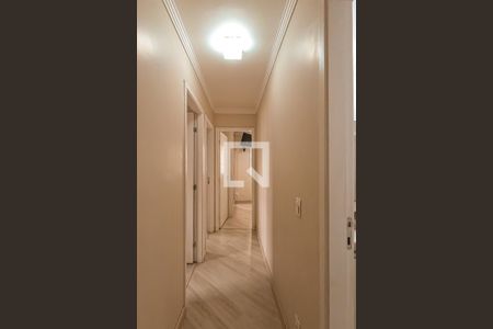 Apartamento à venda com 75m², 3 quartos e 2 vagasCorredor