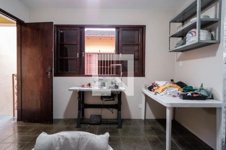 Casa à venda com 192m², 6 quartos e 2 vagasQuarto 5